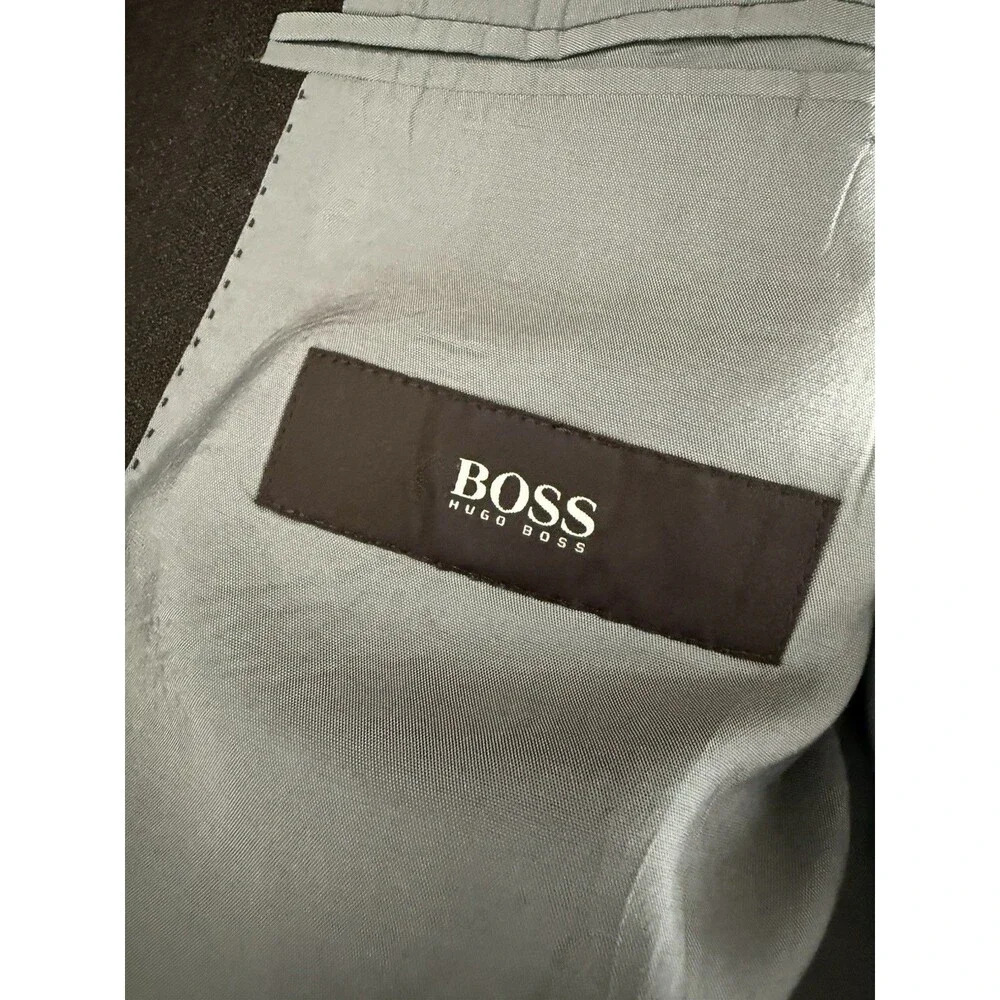 Hugo Boss Rossellini Movie Mens Suit Two Piece 44L  Gray Mens Three Button Wool